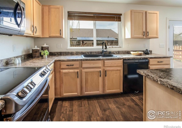 4191 Woodlake Ln, Wellington, CO 80549