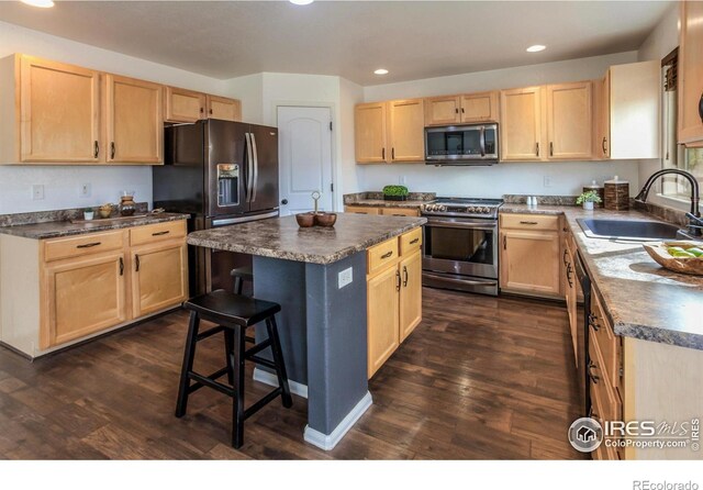 4191 Woodlake Ln, Wellington, CO 80549