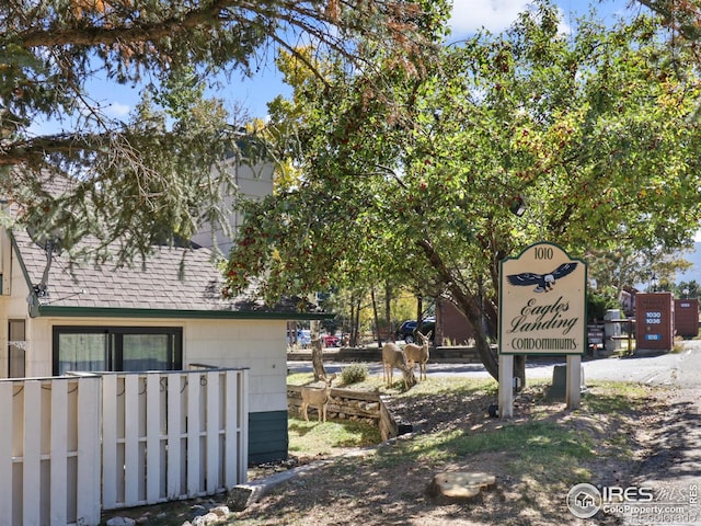 1010 S Saint Vrain Ave S, Estes Park, CO 80517 - exterior space featuring roof with shingles