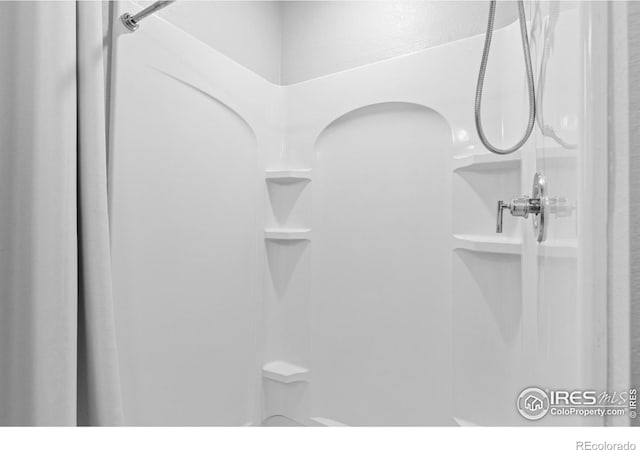702 S Fulton Ave, Fort Lupton, CO 80621 - bathroom view of a shower