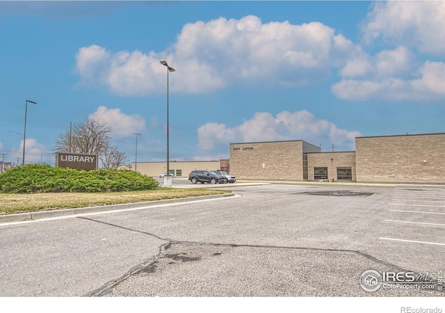 702 S Fulton Ave, Fort Lupton, CO 80621 - view of asphalt street featuring street lighting and curbs