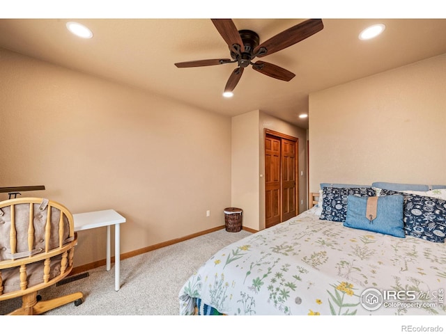 carpeted bedroom featuring baseboards, a ceiling fan, a closet, and recessed lighting