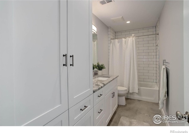 609 Hummer Dr, Nederland, CO 80466 - bathroom with vanity, visible vents, recessed lighting, toilet, and shower / tub combo