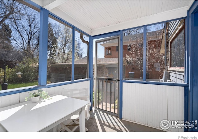 view of sunroom / solarium