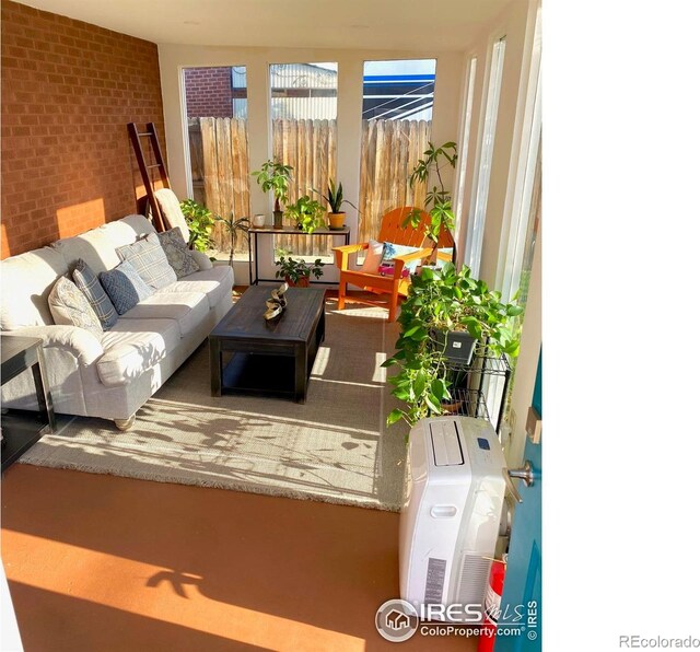 7170 Zuni St, Denver, CO 80221 - interior space