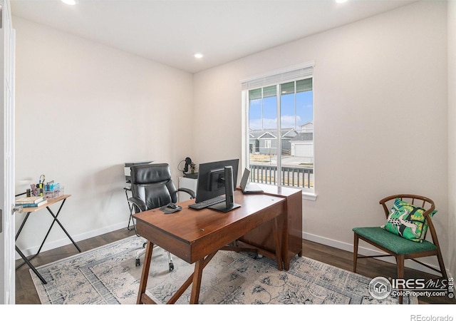 office area with baseboards, recessed lighting, and wood finished floors