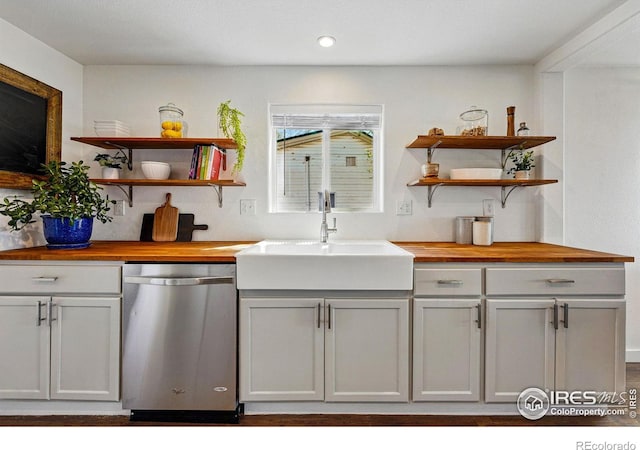 285 Holbrook St, Erie, CO 80516 - bar with recessed lighting, dishwasher, and a sink
