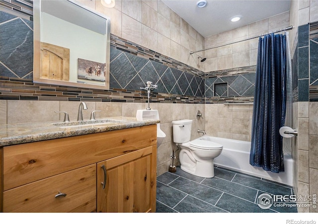 223 Kings Canyon Rd, Bellvue, CO 80512 - bathroom featuring shower / bathtub combination with curtain, vanity, toilet, and tile patterned floors