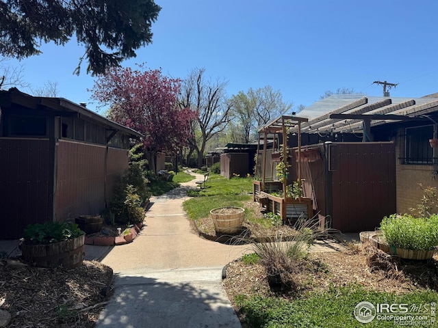 6524 W 14th Ave, Lakewood, CO 80214