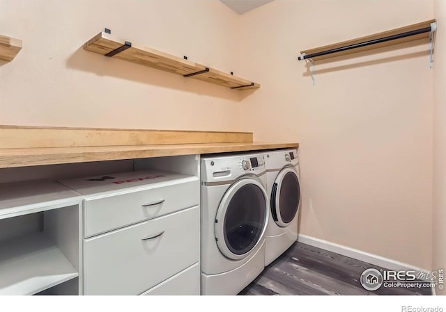 6021 Sandstone Cir, Erie, CO 80516 - laundry area with baseboards, laundry area, washer and clothes dryer, and dark wood-style floors