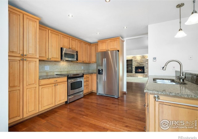 1045 Driftwood Dr, Fort Collins, CO 80525 - photo 5
