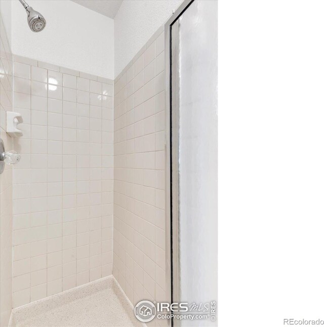 5035 W 73rd Ave, Westminster, CO 80030 - full bathroom featuring a stall shower