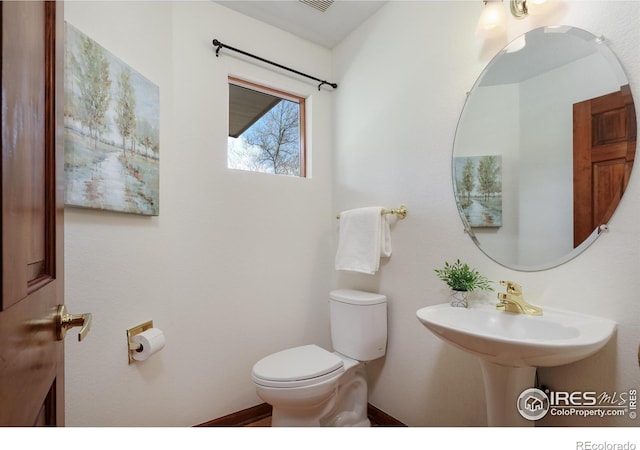 4866 Franklin Dr, Boulder, CO 80301 - half bath featuring a sink and toilet