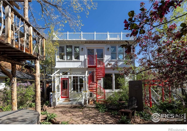 838 University Ave, Boulder, CO 80302 - view of front of house with stairway