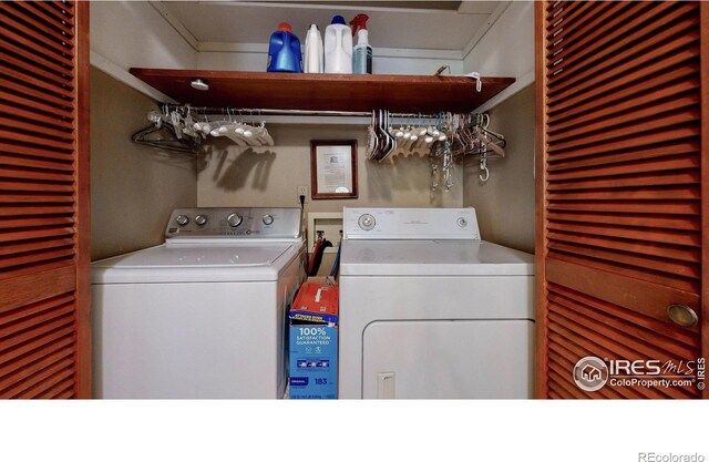 729 Jay Pl, Berthoud, CO 80513 - laundry room featuring separate washer and dryer and laundry area