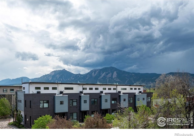 2907 32nd St, Boulder, CO 80301 - view of mountain background