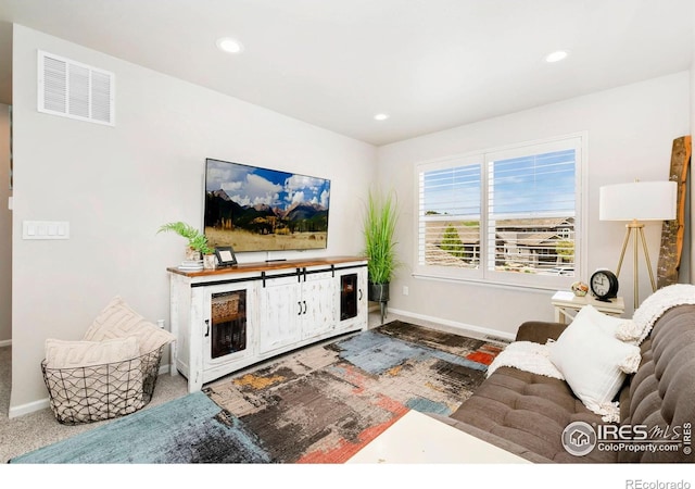 1977 Shadow Lake Ct, Windsor, CO 80550 - living area with baseboards and recessed lighting