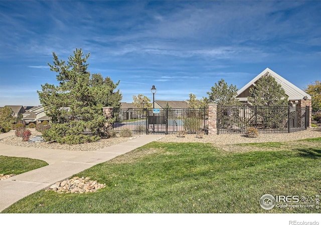 4822 Raven Run, Broomfield, CO 80023 - view of yard featuring fence