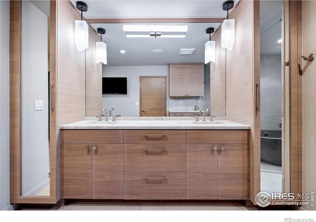 50 Wildwood Ln, Boulder, CO 80304 - full bath featuring double vanity