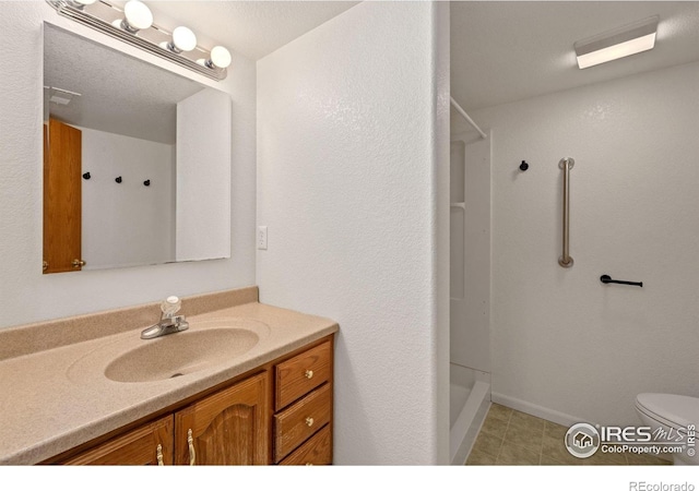 1532 Corydalis Ct, Fort Collins, CO 80526 - full bath featuring a shower, toilet, and vanity