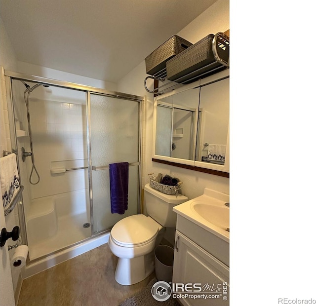 910 H Ave, Limon, CO 80828 - full bath with vanity, a shower stall, and toilet