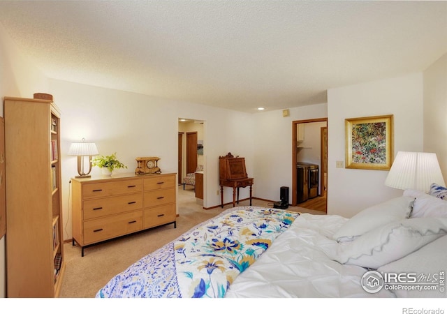6611 Lakeview Dr, Boulder, CO 80303 - bedroom featuring ensuite bathroom and light colored carpet