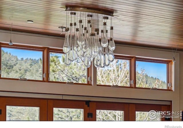 1127 Valley Ln, Boulder, CO 80302 - interior details with an inviting chandelier