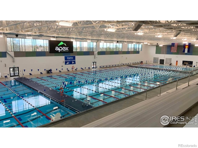 view of swimming pool