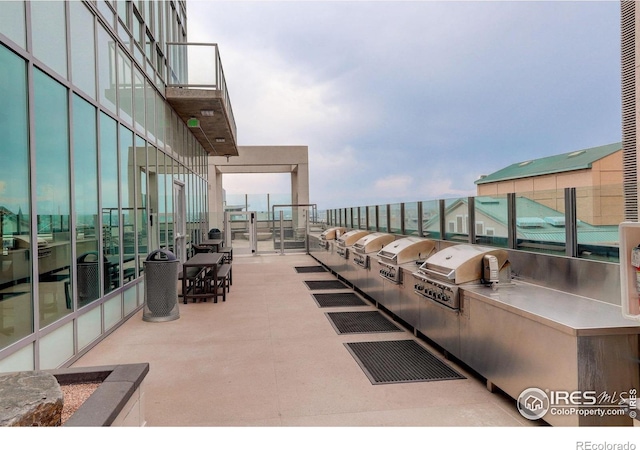 view of patio / terrace with area for grilling and exterior kitchen
