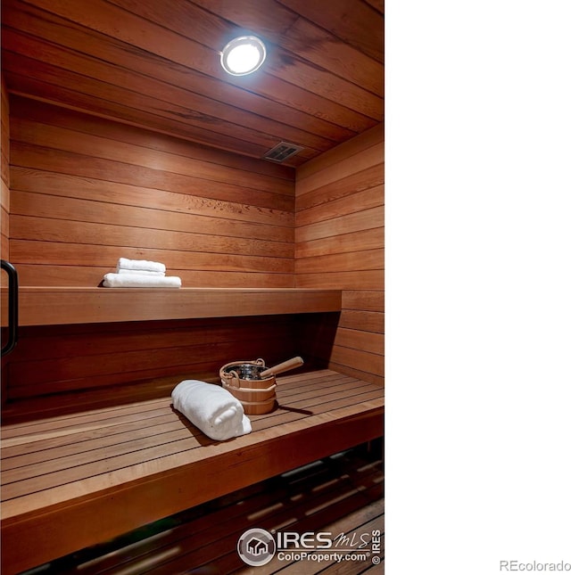 view of sauna with recessed lighting