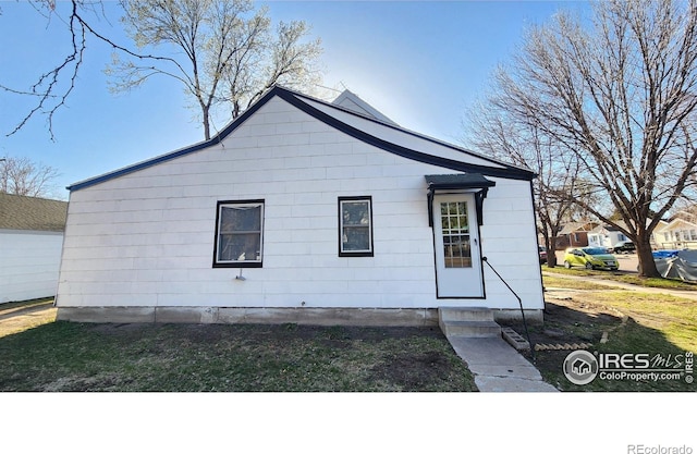 401 Park St, Sterling, CO 80751 - view of front of house with entry steps