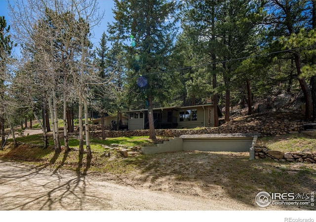 565 Hemlock Dr, Lyons, CO 80540 - view of front facade