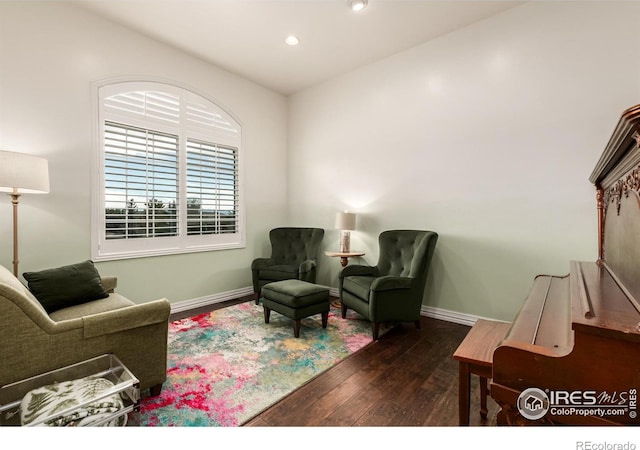 sitting room with recessed lighting, baseboards, and hardwood / wood-style floors