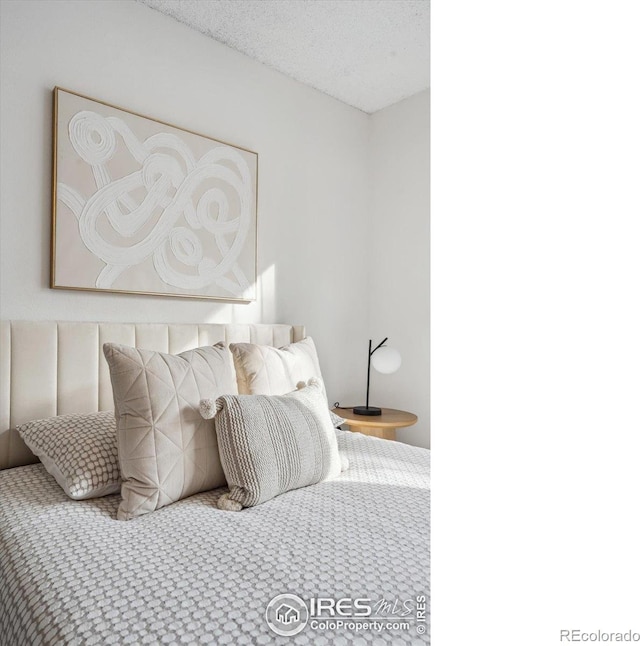 bedroom featuring carpet flooring