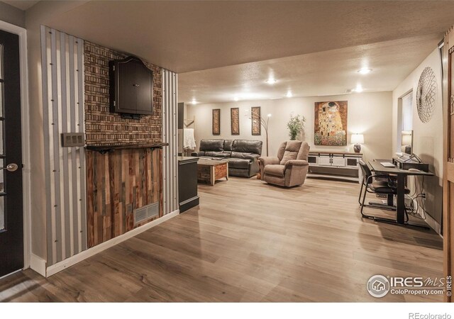 1728 Manchester Ct, Loveland, CO 80538 - photo 23