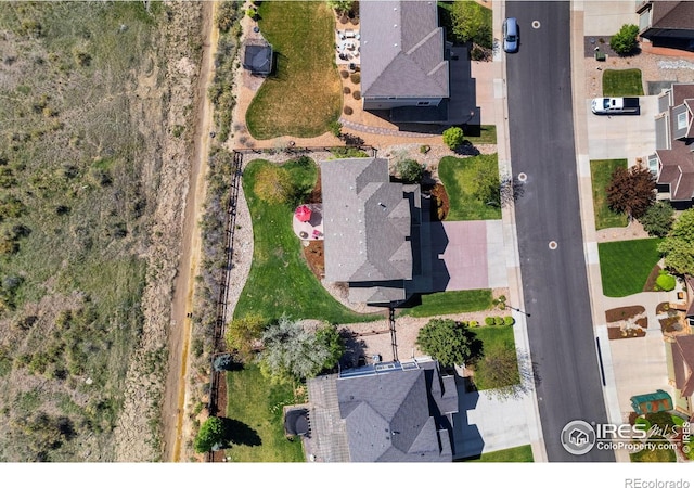 birds eye view of property featuring a residential view