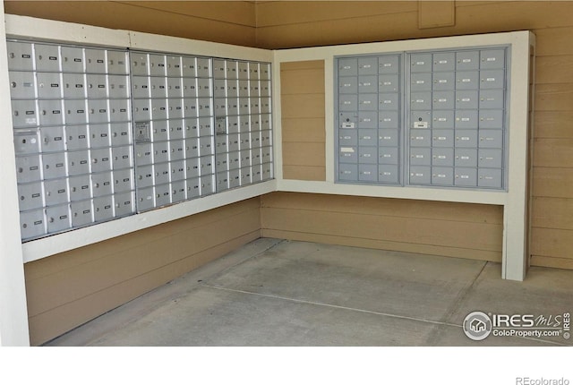 6036 Gunbarrel Ave Unit B, Boulder, CO 80301 - view of home's community featuring mail area