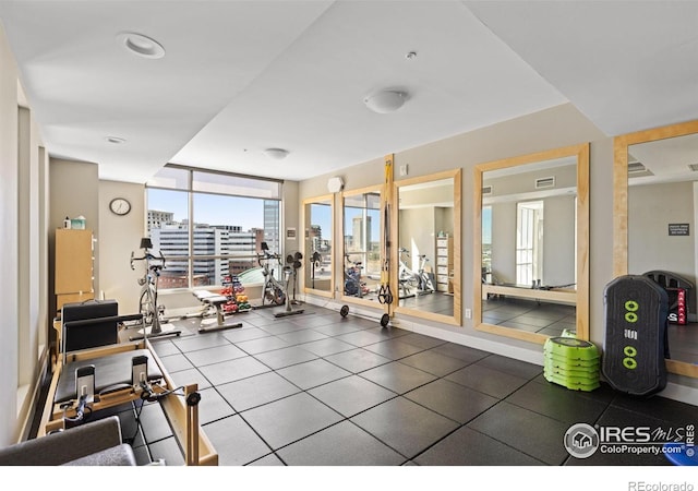 2001 Lincoln St Unit 2113, Denver, CO 80202 - workout area with a city view