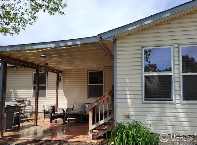 104 Gateway Ave, Fort Morgan, CO 80701 - back of property with a patio
