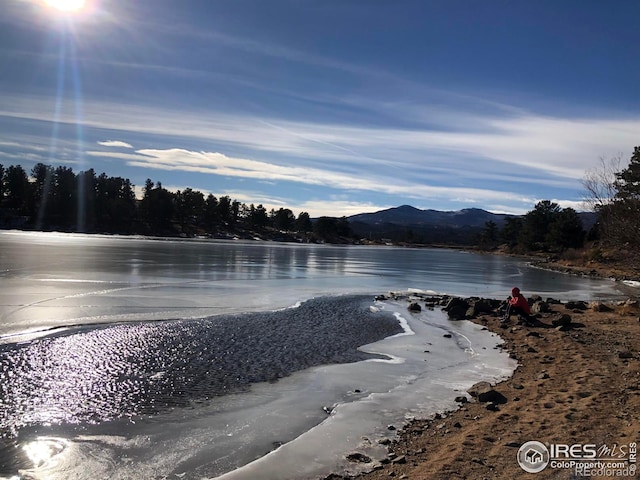 water view with a mountain backdrop