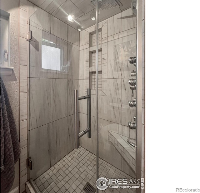1561 Belmont Dr, Longmont, CO 80503 - full bath with a shower stall