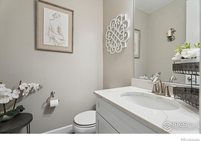 25190 E Nova Pl, Aurora, CO 80016 - bathroom with toilet and vanity