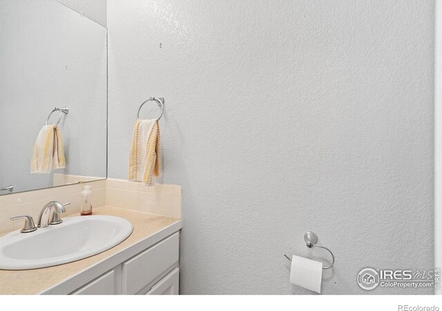 1038 Winona Cir, Loveland, CO 80537 - photo 7