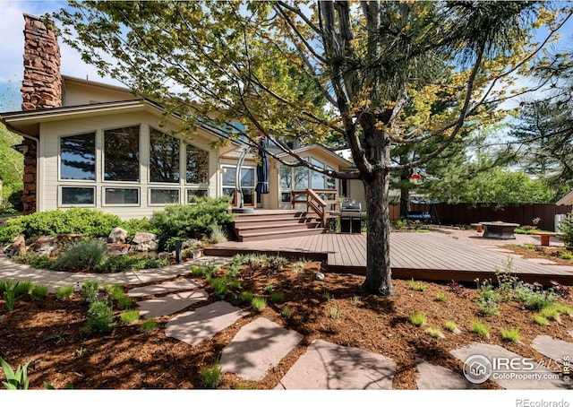 560 Northstar Ct, Boulder, CO 80304 - wooden terrace with fence