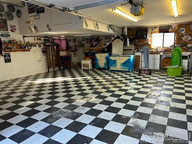 1810 N Ridge Ln, Estes Park, CO 80517 - garage with a garage door opener