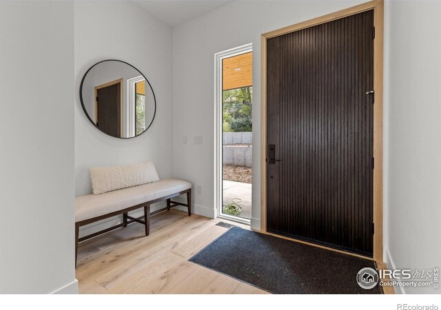 2814 3rd St, Boulder, CO 80304 - entryway featuring wood finished floors and baseboards