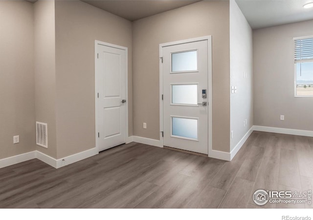 4905 Autumn Leaf Dr, Timnath, CO 80547 - entryway featuring light wood-type flooring and baseboards