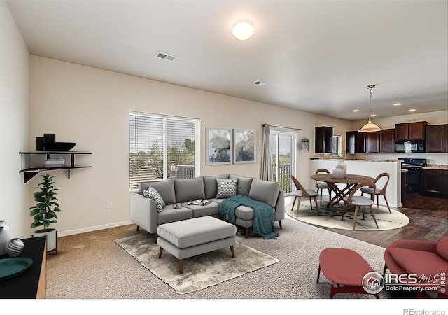 920 Wagon Bend Rd, Berthoud, CO 80513 - living room with recessed lighting and baseboards