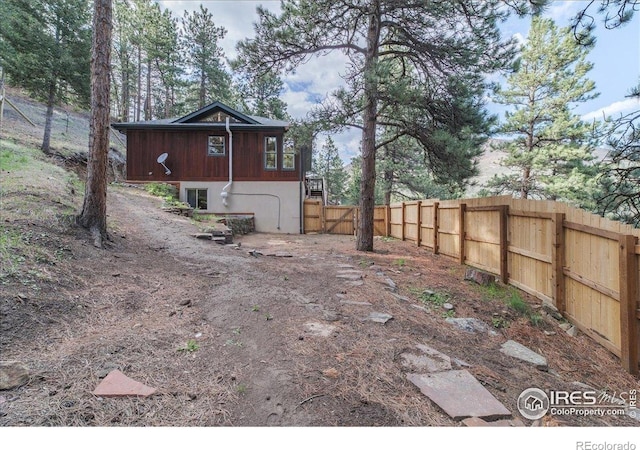 101 Spruce St, Jamestown, CO 80455 - view of yard featuring fence