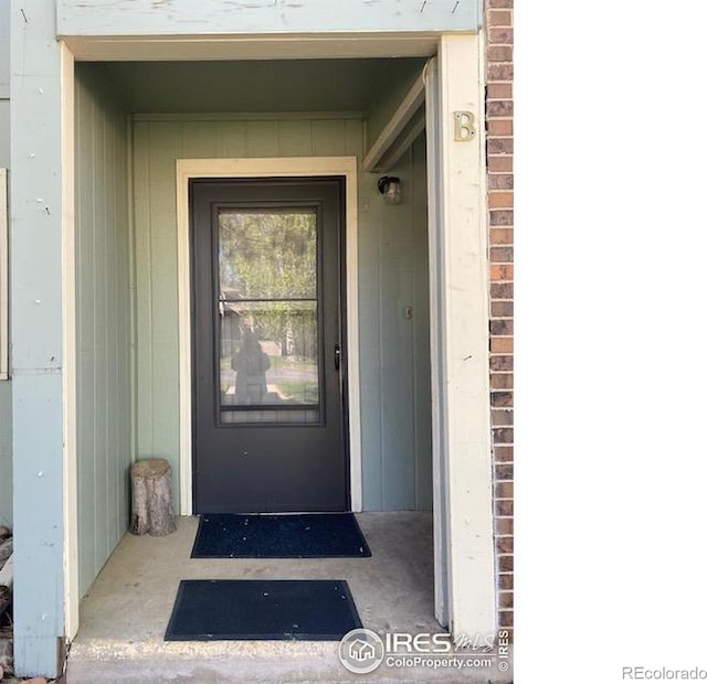 view of entrance to property